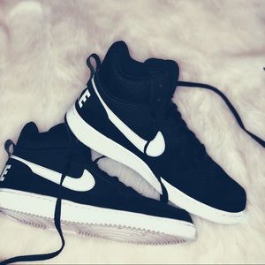 NIKE COURT AIR FORCE 1 BOROUGH